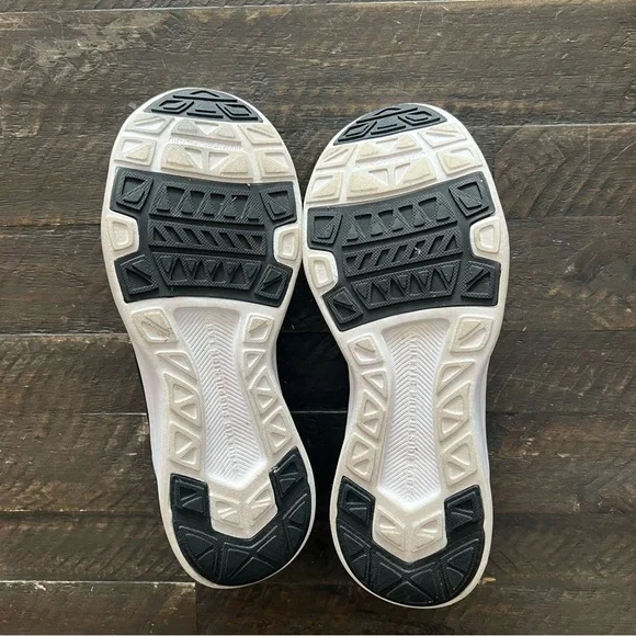 APL Women's TechLoom Bliss Running Sneaker